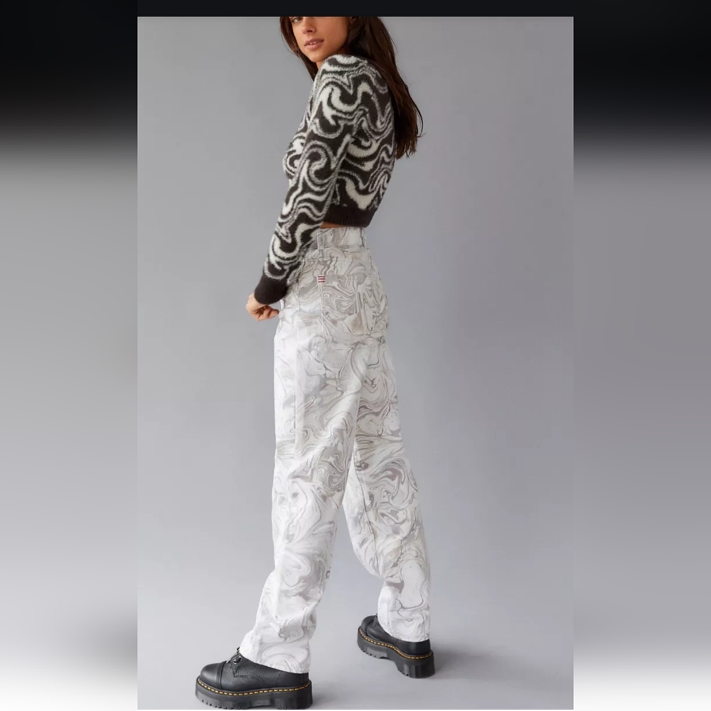 Urban Outfitters BDG High-Rise Baggy Jeans Size 24 Swirl Pattern